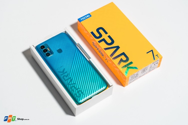 Mở hộp Tecno Spark 7T: Pin "khủng" 6.000mAh, Helio G35, thiết kế trẻ trung, giá 3.49 triệu đồng