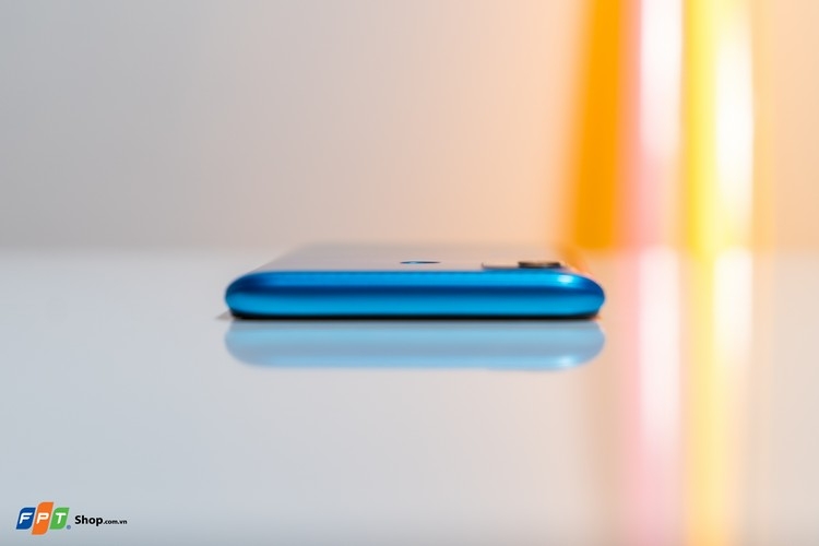 Mở hộp Tecno Spark 7T: Pin "khủng" 6.000mAh, Helio G35, thiết kế trẻ trung, giá 3.49 triệu đồng