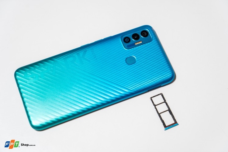 Mở hộp Tecno Spark 7T: Pin "khủng" 6.000mAh, Helio G35, thiết kế trẻ trung, giá 3.49 triệu đồng