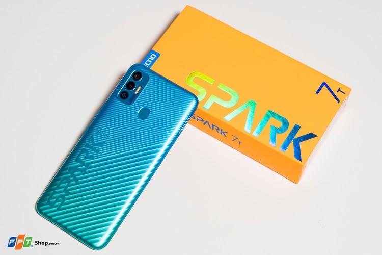 Mở hộp Tecno Spark 7T: Pin "khủng" 6.000mAh, Helio G35, thiết kế trẻ trung, giá 3.49 triệu đồng