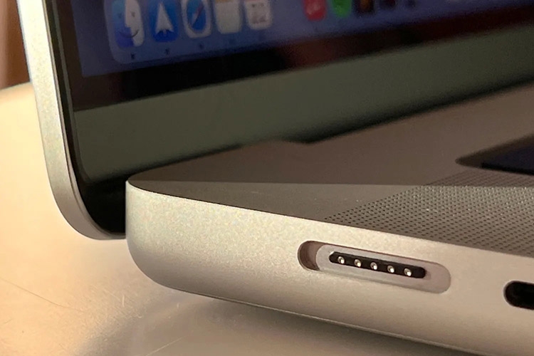 Giải mã công dụng của các cổng kết nối trên MacBook Pro 2021 123