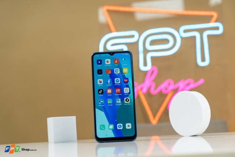 Trên tay OPPO A16K: Thiết kế trẻ trung, pin lớn, cấu hình ổn, giá 3.69 triệu đồng