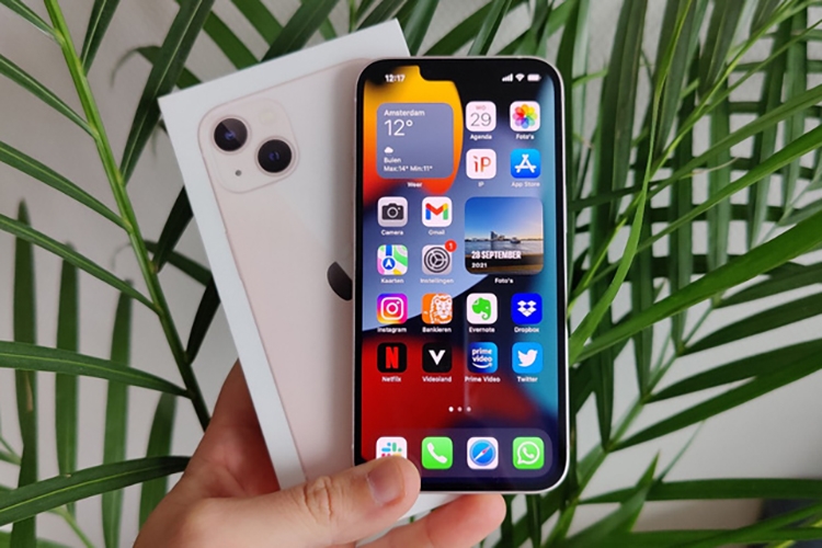 iPhone 14 Max có thể sở hữu màn hình LTPS 6.7 inch 60Hz