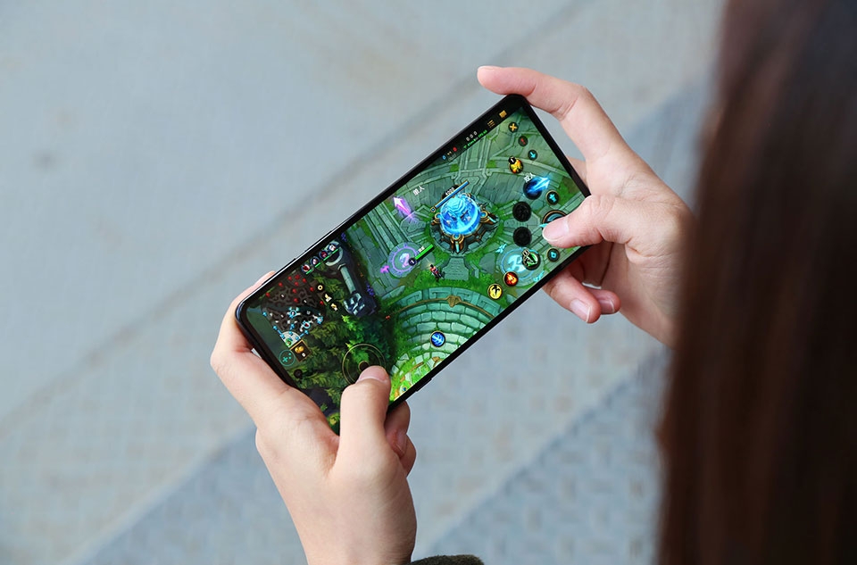 Motorola Edge X30 - Ảnh 03