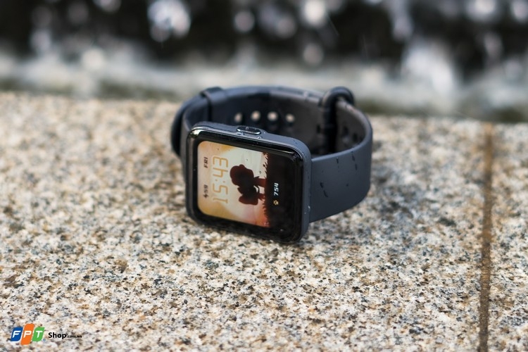 Chất liệu TPU và kính chắc chắn trên Redmi Watch 2 Lite