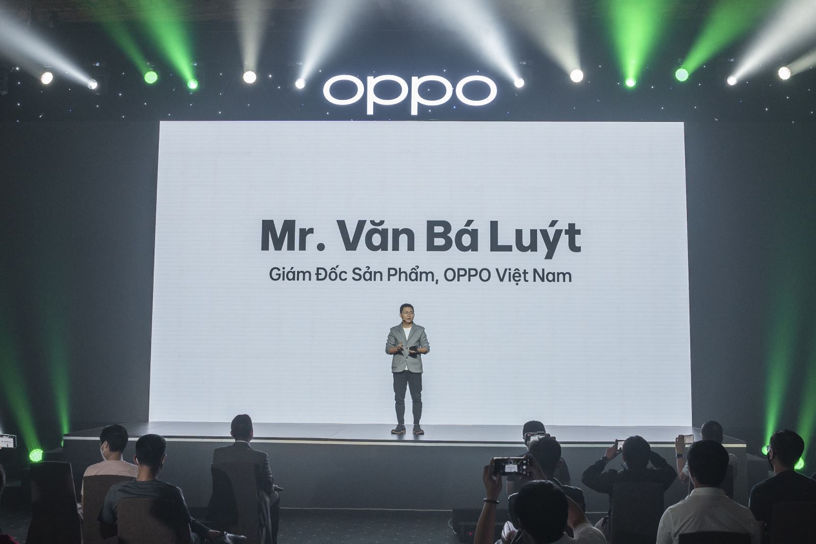 OPPO Find N ra mắt tại VN: Smartphone gập đầu tiên của hãng, màn hình tối ưu cực kì tốt, Snapdragon 888