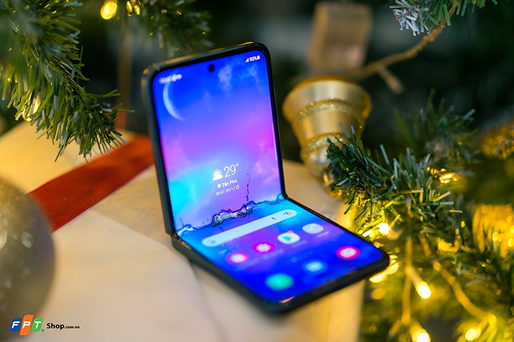 Samsung Galaxy Z Flip3: Thắp sáng không khí lễ hội bằng thiết kế đầy cảm hứng 9