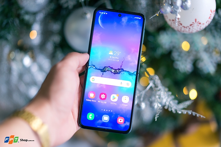 Samsung Galaxy Z Flip3: Thắp sáng không khí lễ hội bằng thiết kế đầy cảm hứng 6