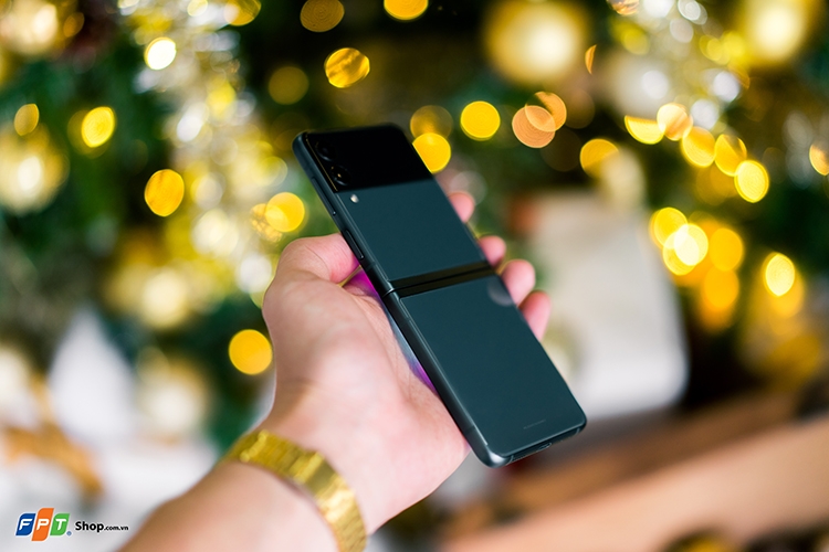 Samsung Galaxy Z Flip3: Thắp sáng không khí lễ hội bằng thiết kế đầy cảm hứng 5