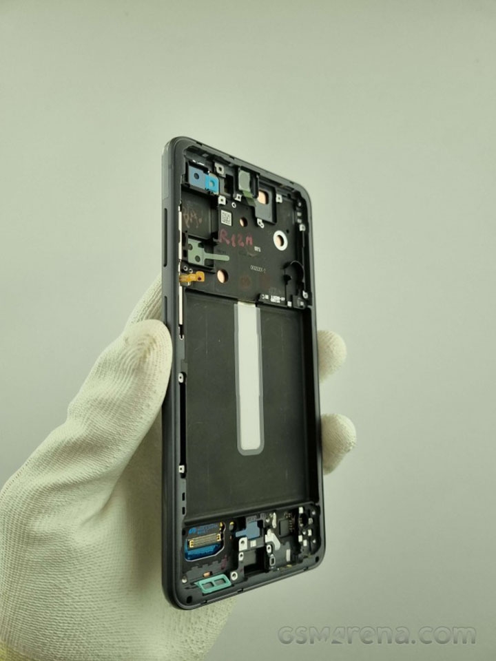 Linh kiện bên trong Galaxy S21 FE (ảnh 1)