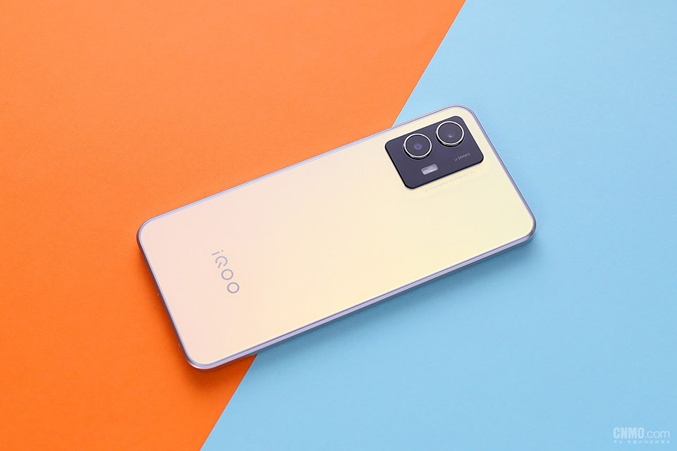 iQOO U5 - Ảnh 02