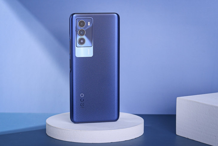 iQOO Neo5 SE - Ảnh 01