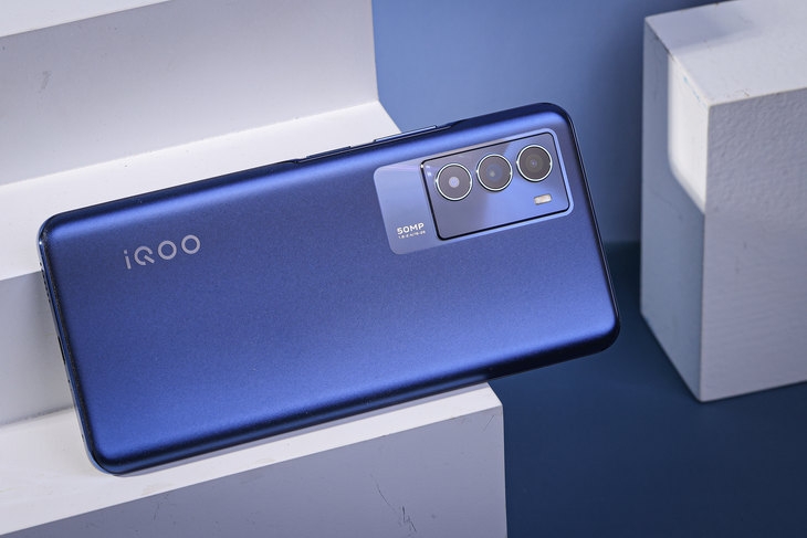 iQOO Neo5 SE - Ảnh 03