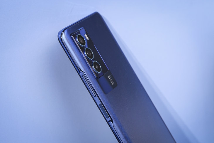 iQOO Neo5 SE - Ảnh 04