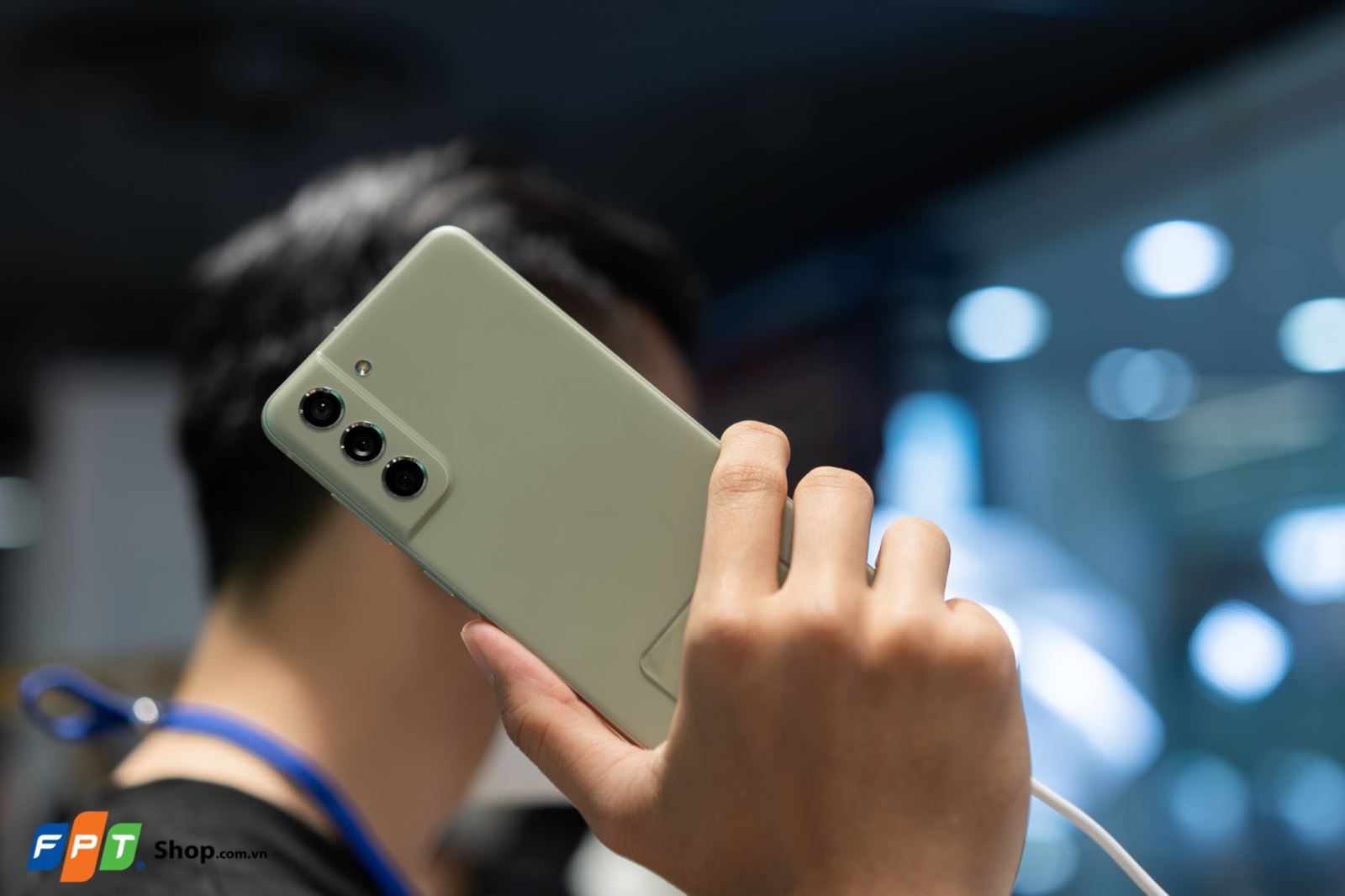 Trên tay Samsung Galaxy S21 FE 5G tại Việt Nam: Cấu hình mạnh, thiết kế trẻ trung, giá bán phải chăng,