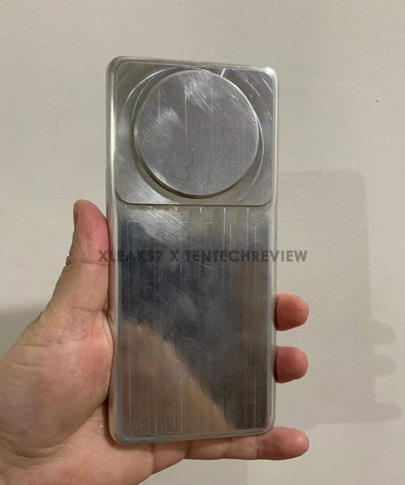 Mô hình Xiaomi 12 Ultra (ảnh 1)