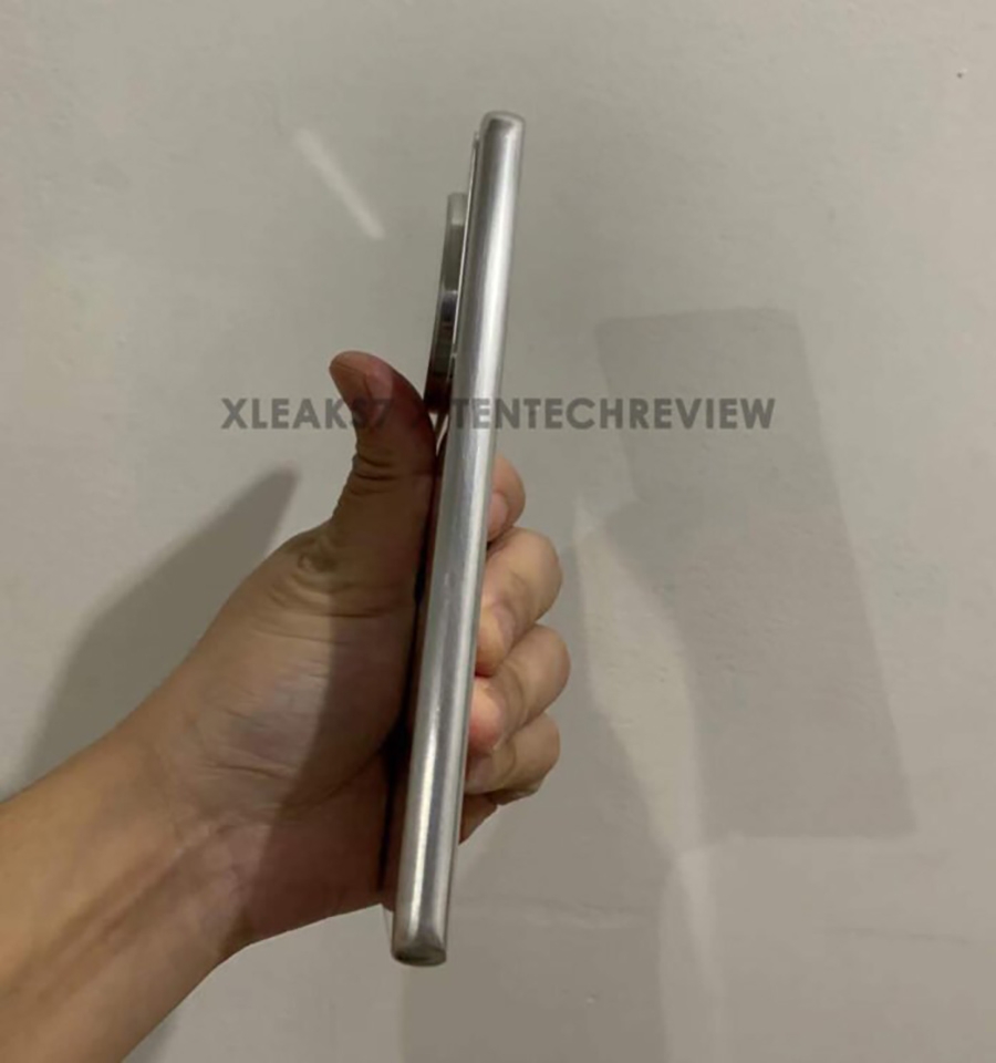 Mô hình Xiaomi 12 Ultra (ảnh 2)