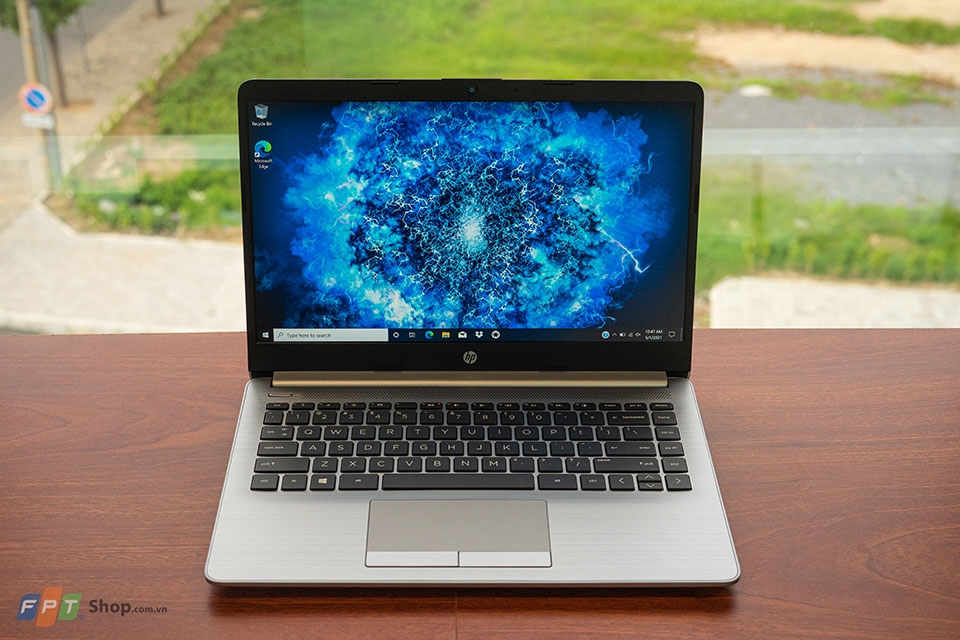 HP 240 G8 HP 240 G8