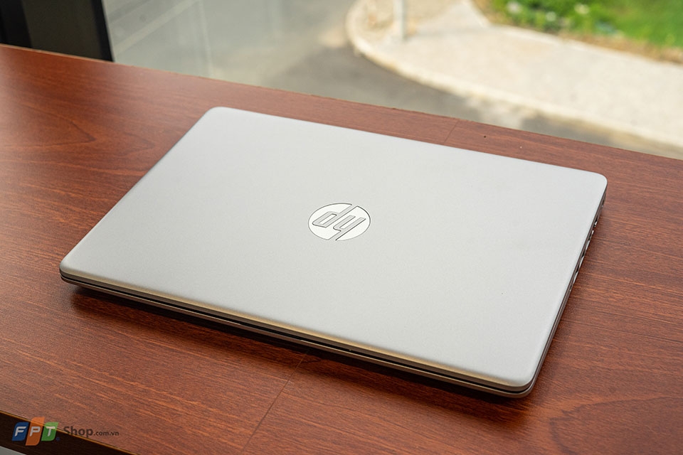 HP 240 G8 HP 240 G8
