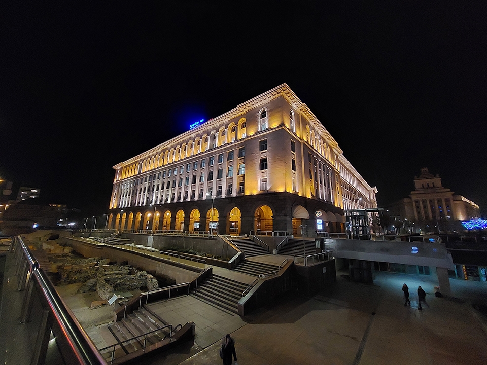 Khả năng chụp hình trên bộ ba camera 64MP Samsung Galaxy M52 5G như thế nào?