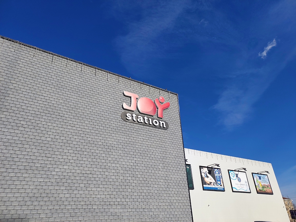 Khả năng chụp hình trên bộ ba camera 64MP Samsung Galaxy M52 5G như thế nào?