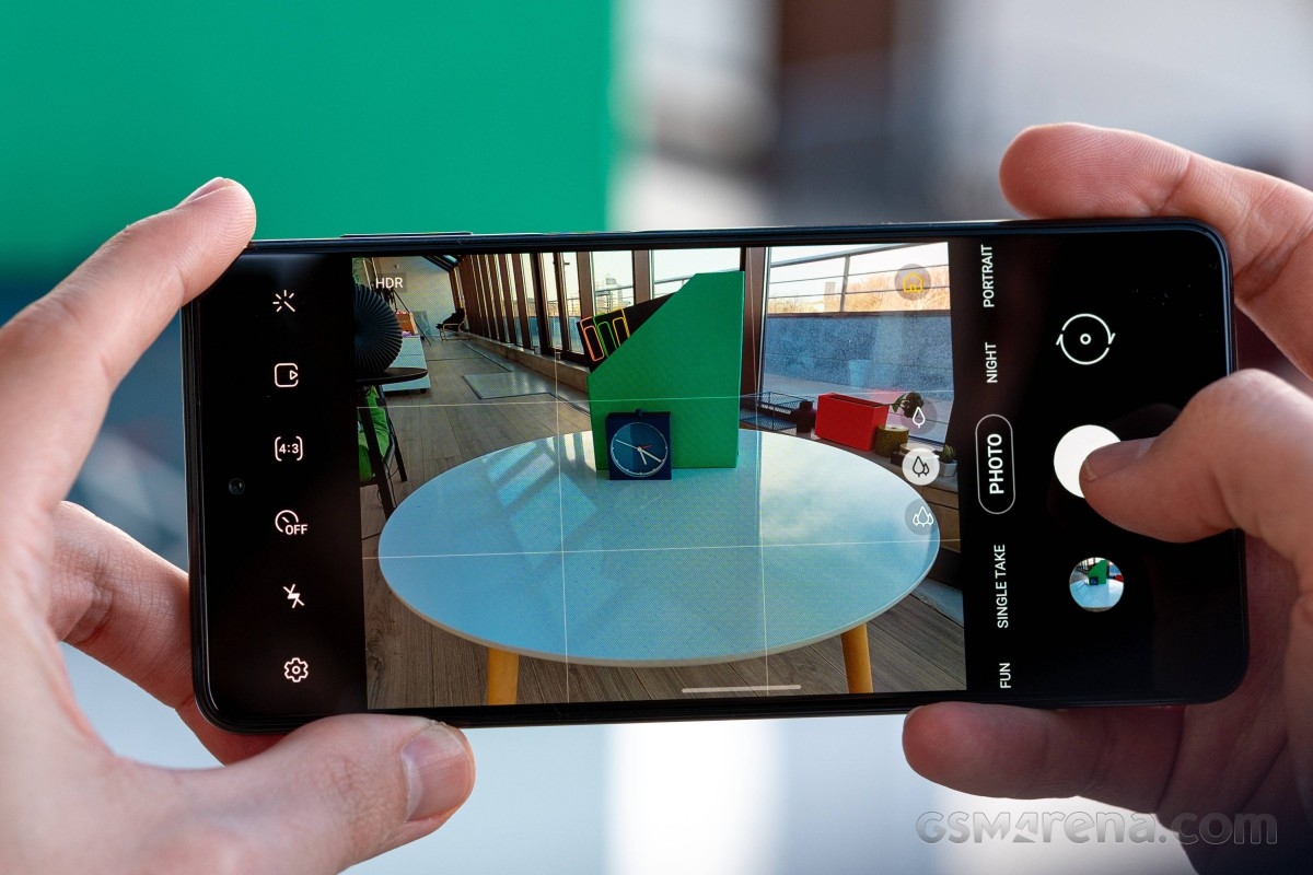 Khả năng chụp hình trên bộ ba camera 64MP Samsung Galaxy M52 5G như thế nào?