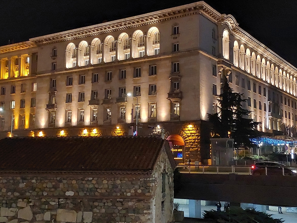 Khả năng chụp hình trên bộ ba camera 64MP Samsung Galaxy M52 5G như thế nào?