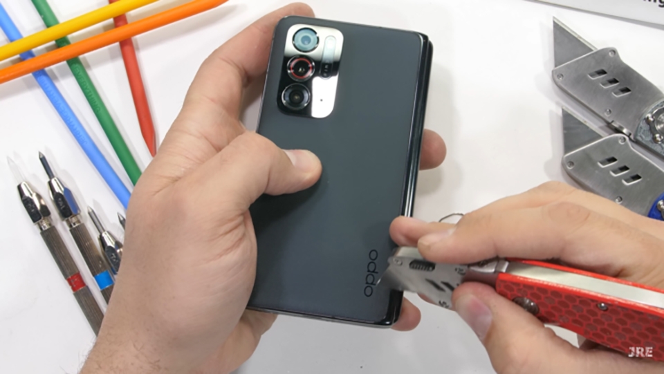 Tra tấn OPPO Find N (ảnh 1)