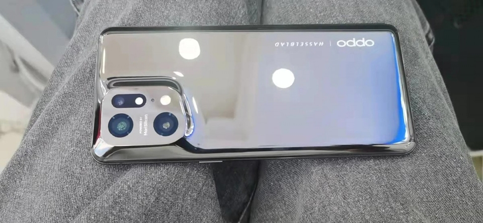 OPPO Find X5 Pro lộ ảnh thực tế (ảnh 1)