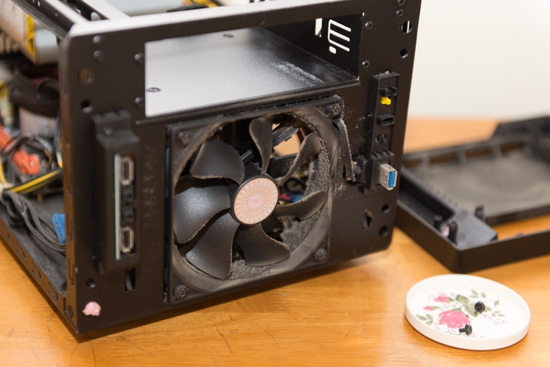 Các bước vệ sinh nguồn máy tính sạch sẽ để hoạt động hiệu quả