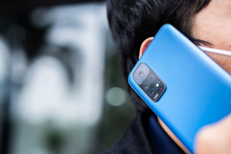 Trên tay Redmi Note 11 (5)
