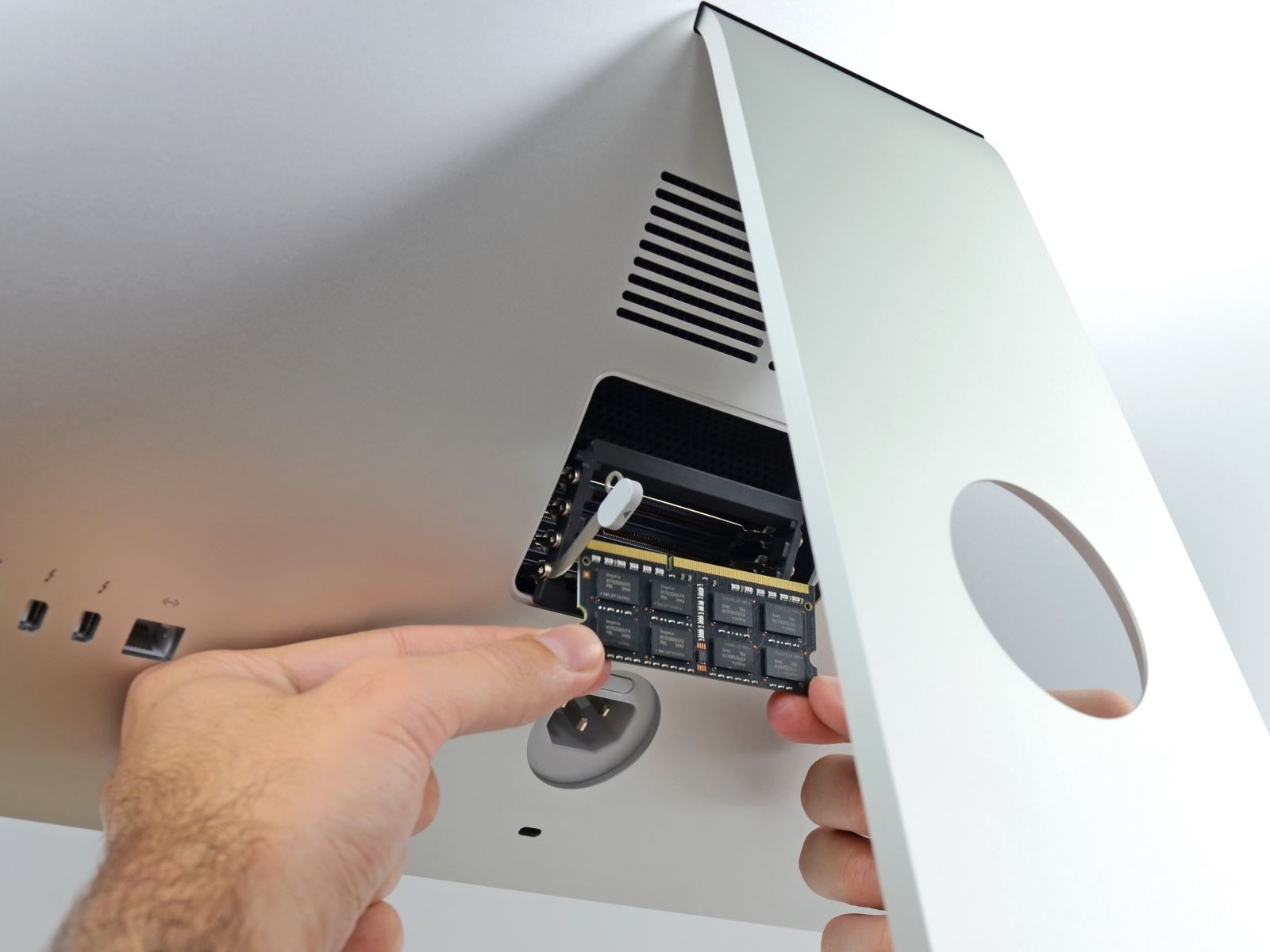 iMac 5K 27 inch 2020 2 iMac 5K 27 inch 2020 2