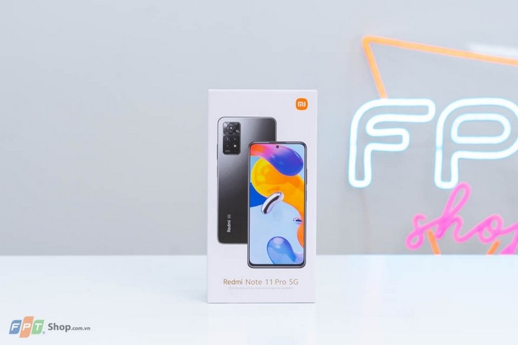 Mở hộp Redmi Note 11 Pro 5G (10)