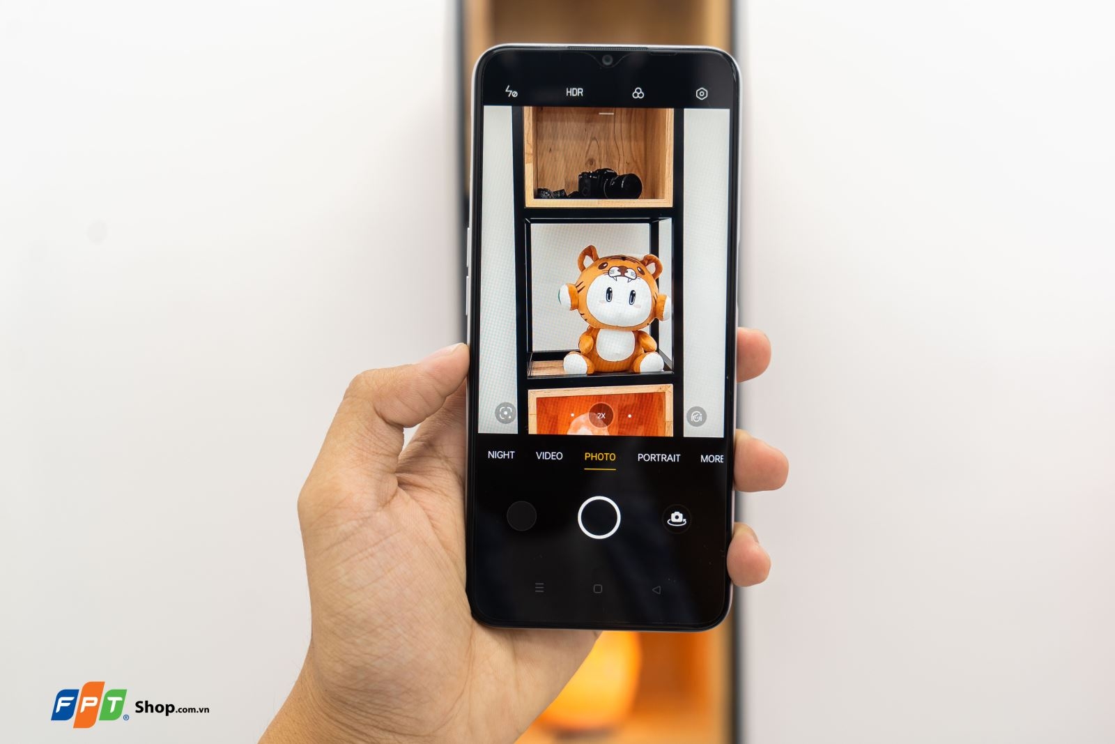 Mở hộp OPPO A16: Thiết kế sang trọng, 3 camera AI, giá chỉ 3.99 triệu đồng