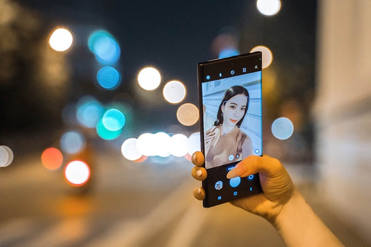 Camera Galaxy S22 Series – Mắt thần bóng đêm cùng bạn tận hưởng Nightlife tuyệt vời nhất 6
