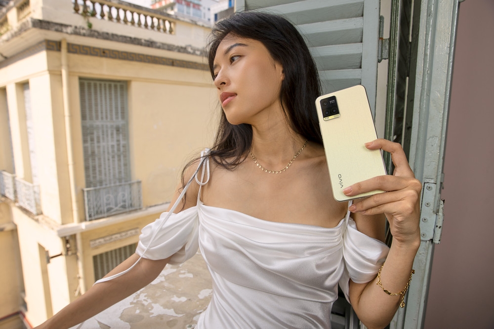 vivo Y33s Vàng Ánh Sao (3)