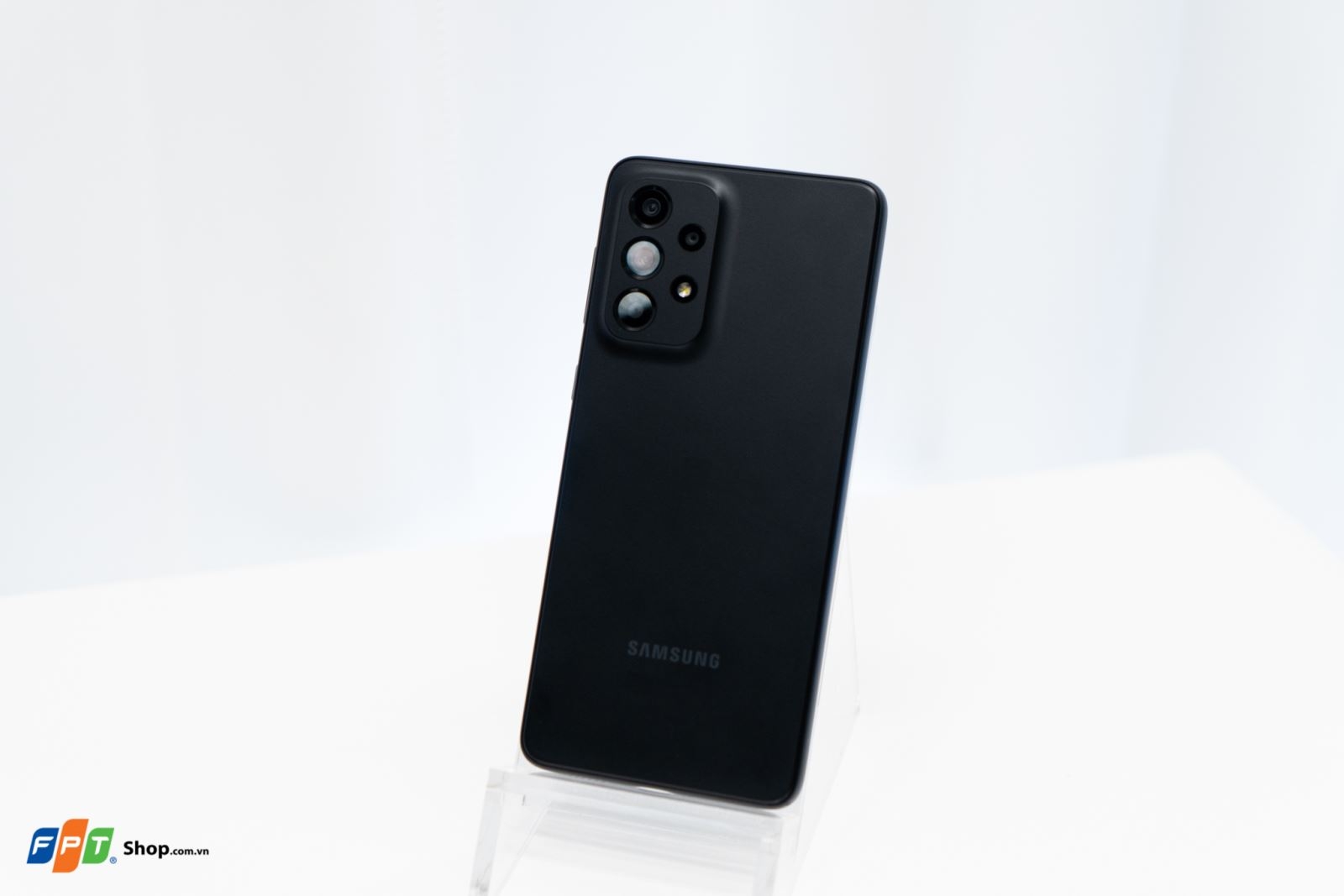 Trên tay Samsung Galaxy A33 5G: Thiết kế, cấu hình tương tự Galaxy A53, mức giá phải chăng hơn