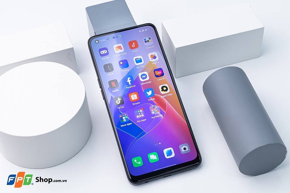 Đánh giá pin và hiệu năng OPPO Reno7 Z: Snapdragon 695 “chiến” game mượt mà, pin sử dụng đến 9 tiếng