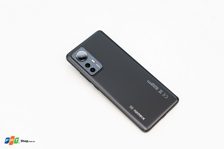 Thiết kế Xiaomi 12 (2)