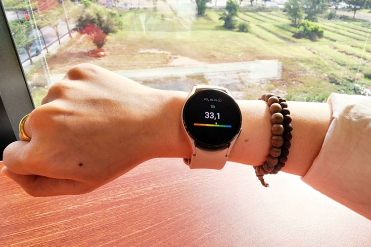 “Bóc tem” Samsung Galaxy Watch4 thế hệ mới với loạt cải tiến và dây đeo sắc màu 2