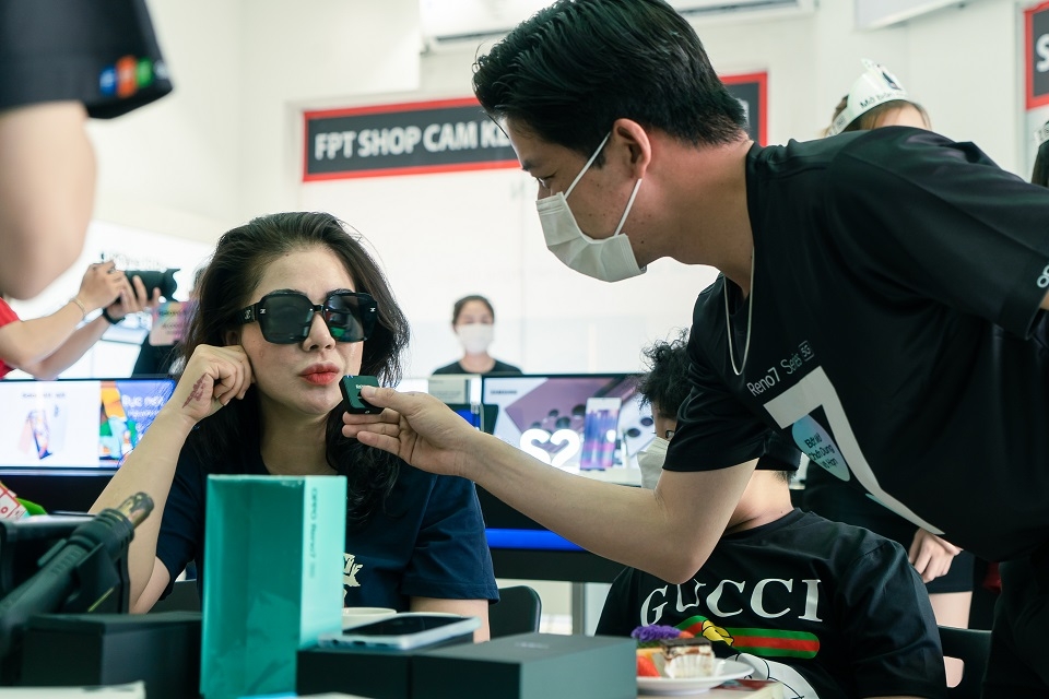 OPPO Reno7 series mở bán kỷ lục với đơn đặt hàng trước siêu khủng