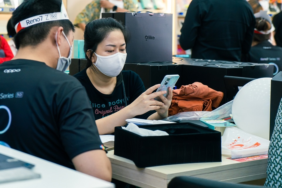 OPPO Reno7 series mở bán kỷ lục với đơn đặt hàng trước siêu khủng