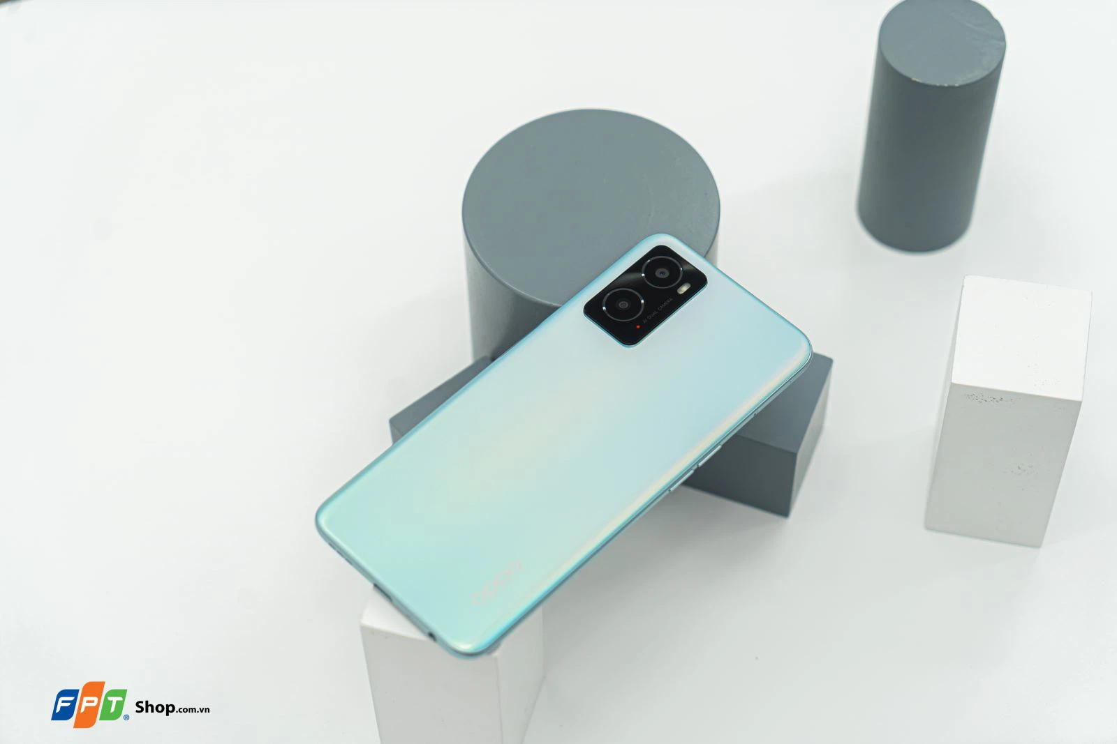Đánh giá OPPO A76 sau 1 tháng sử dụng: Thiết kế đẹp, mọi thứ nằm ở mức ổn định