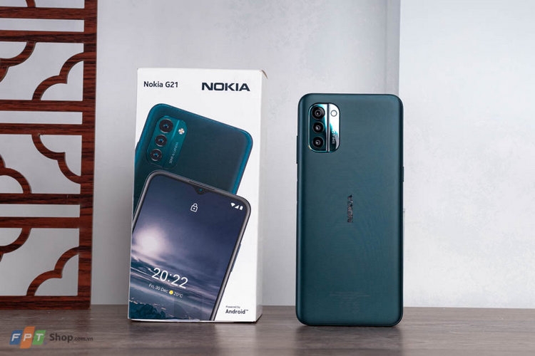 Mở hộp Noikia G21 (9)