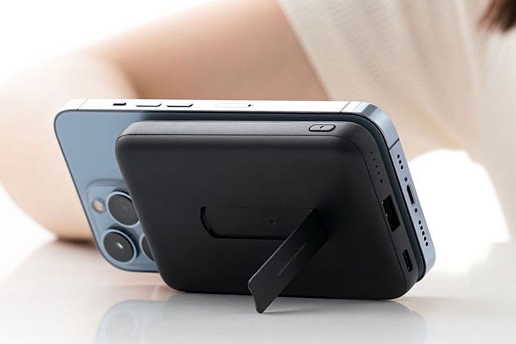 3 mẫu sạc dự phòng đang được giảm giá hấp dẫn tại FPT Shop chào hè 2022 2