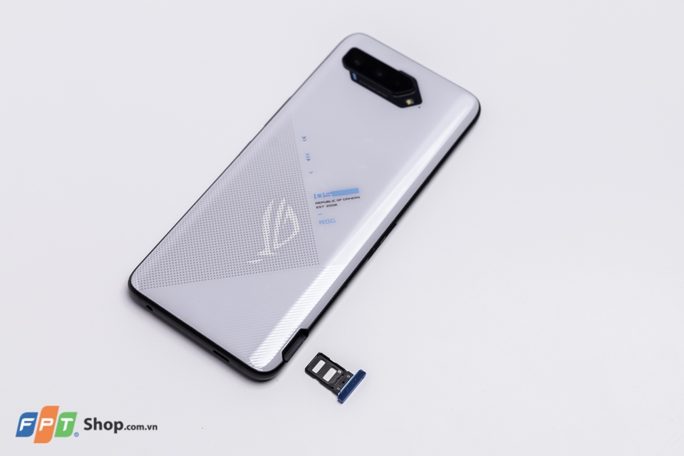 Trên tay Asus ROG Phone 5S 5G 16