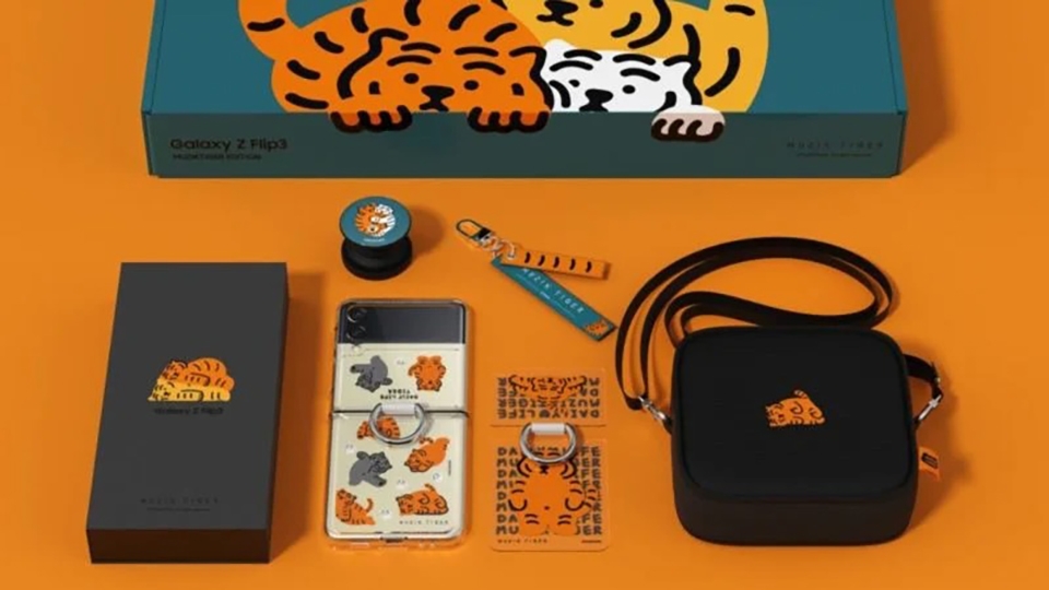Samsung Galaxy Z Flip 3 Muzik Tiger Edition (ảnh 1) Samsung Galaxy Z Flip 3 Muzik Tiger Edition (ảnh 1)