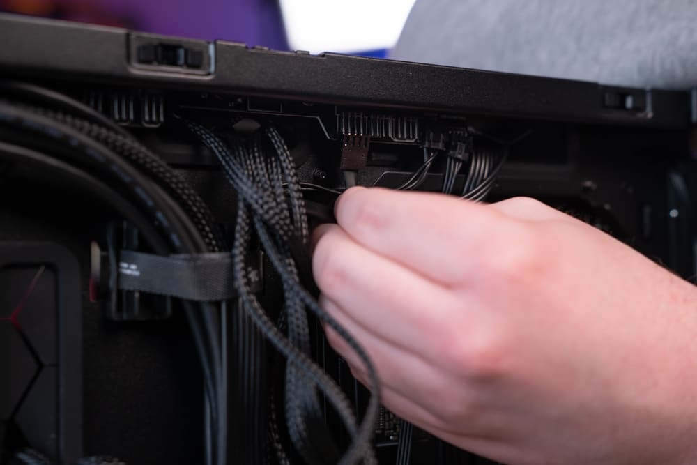 Cách lắp tản nhiệt nước PC (ảnh 13)