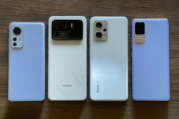 Đây là 4 smartphone mà CEO Lei Jun của Xiaomi sử dụng hàng ngày
