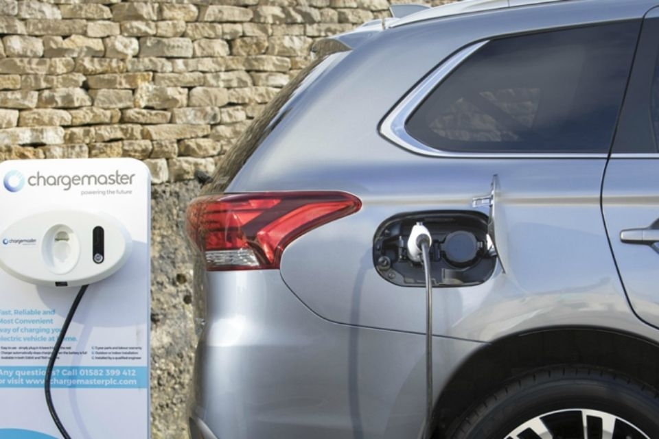 Hybrid là gì? Ưu nhược điểm của công nghệ Hybrid trên xe ô tô